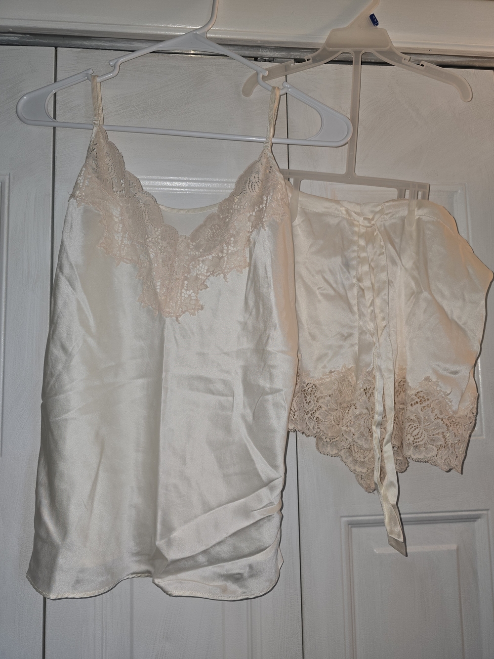 100% Silk w/Lace Trim Cami & Short Sleep Set - Ivory & Peach